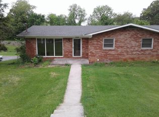 226 Sparrow Rd #B, Bluff City, TN 37618