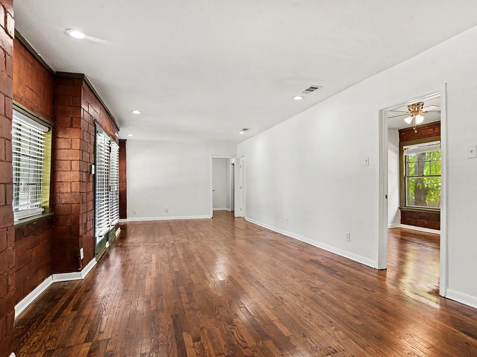 2 bed, 2.0 bath, 1200 sqft, $1,950 — Photo 3