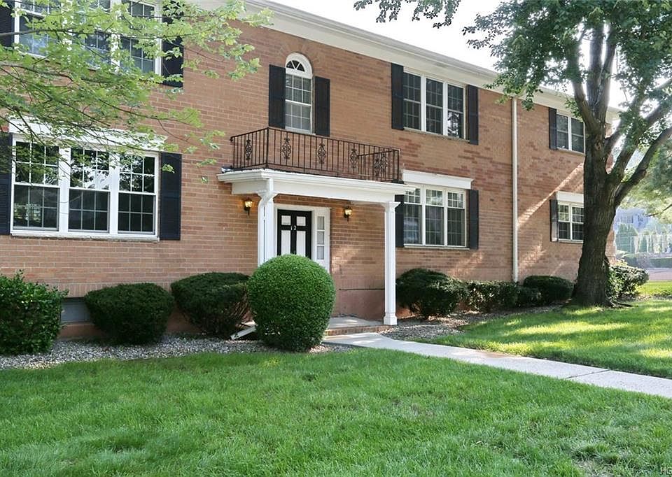 1st image of 12 Milford Ln APT 8G