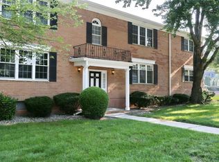 12 Milford Ln APT 8G, Suffern, NY 10901