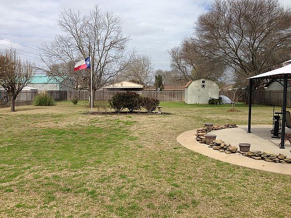 4th image of 1519 Shenandoah Dr