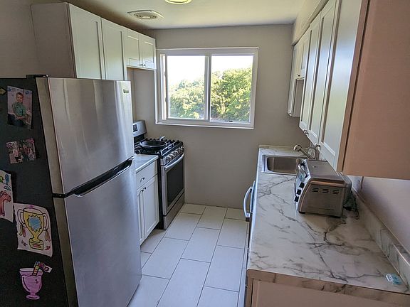 5th image of 5501 Milan Ave Unit 3