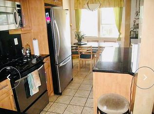 2215 47th St #2, Astoria, NY 11105