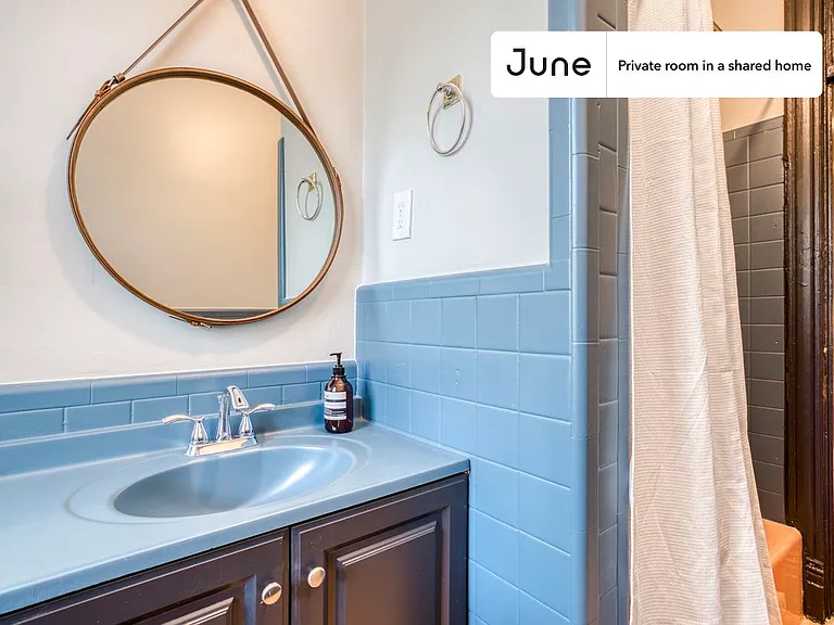 735 Girard St NW #2C — Photo 12