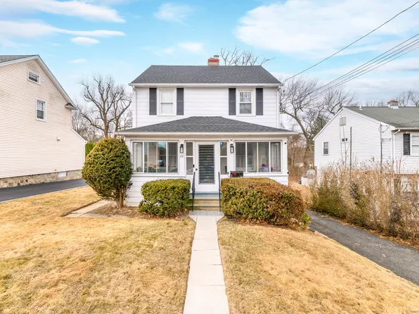 22 Birchwood Road, Stamford, CT 06907