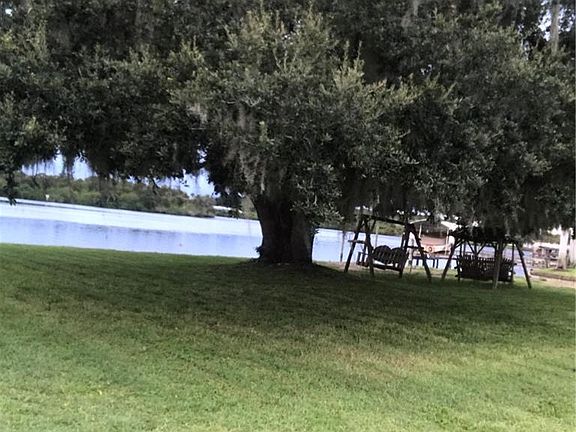5th image of 1091 La Belle Vista Dr