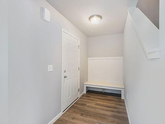 2nd image of 3148 Alder Dr SW