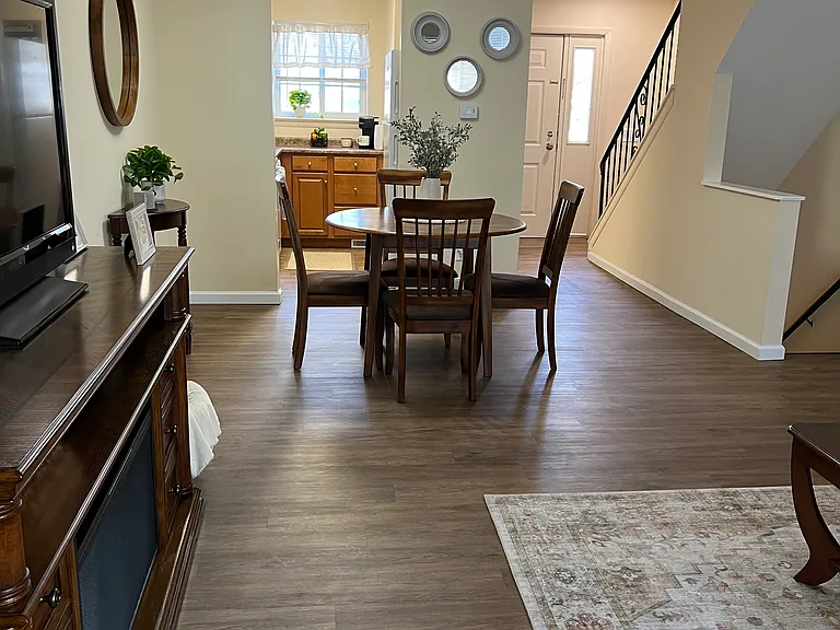 Greenleaf Meadows Apartments — Photo 32