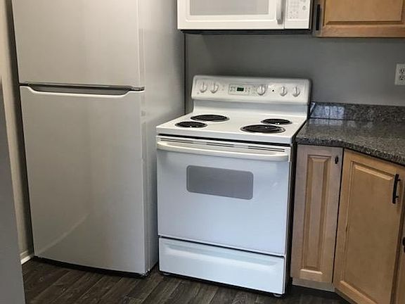 4th image of 51312 Johns Dr