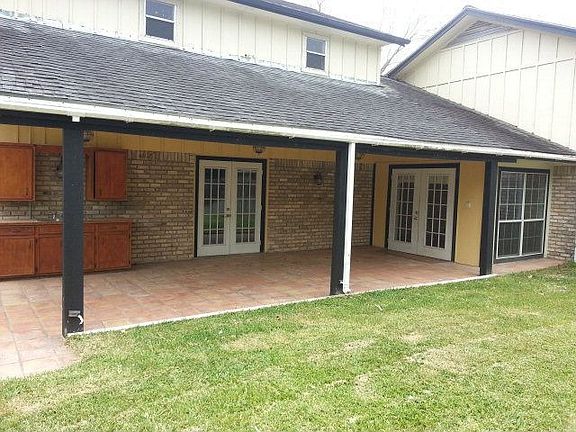 3rd image of 202 Magdalena Dr