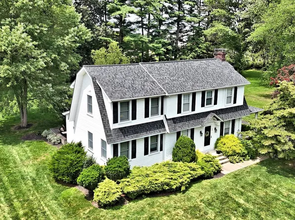 84 Woodlawn Ave, Chalfont, PA 18914