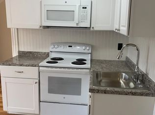 41 Salem St #3R, Salem, MA 01970