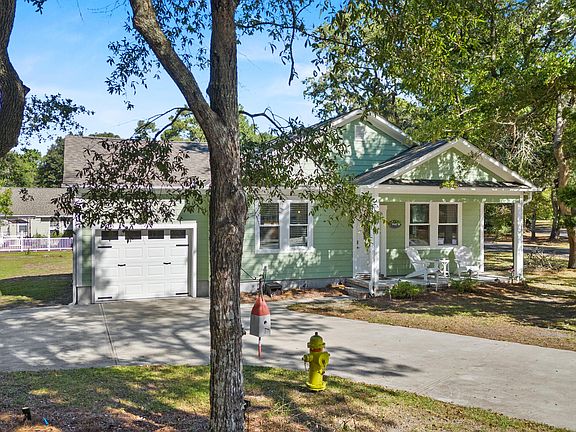 5th image of 696 Folly Drive