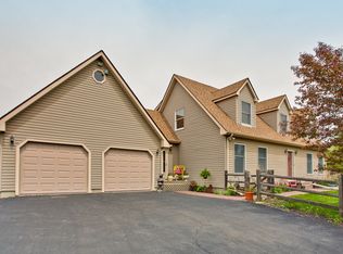 26067 N Anderson Rd, Wauconda, IL 60084