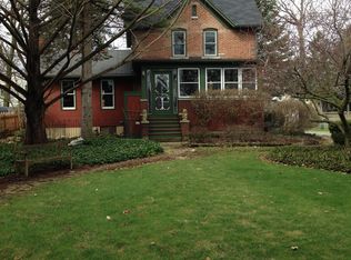 901 S 4th St, St Charles, IL 60174