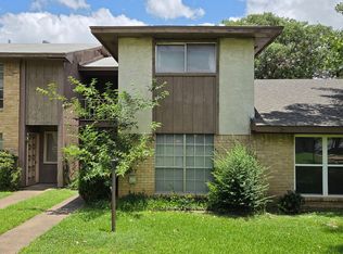 1402 S Carrier Pkwy APT 307, Grand Prairie, TX 75051