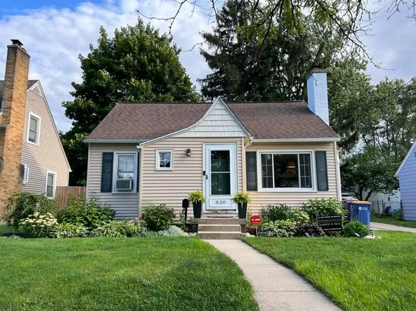 830 S Ottillia St SE, Grand Rapids, MI 49507