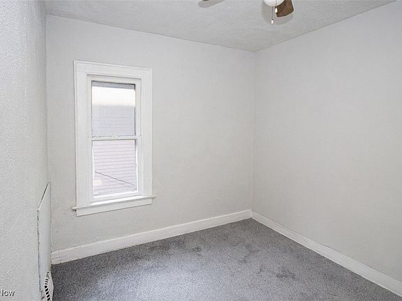 3rd image of 13300 Benwood Ave