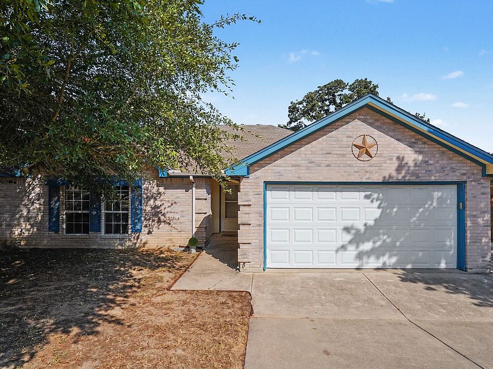 1st image of 637 Oak View Ct