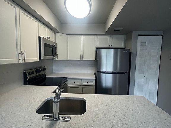2nd image of 714 Executive Center Dr APT 11