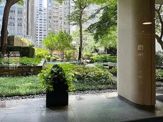 Rented by Brown Harris Stevens | media 15