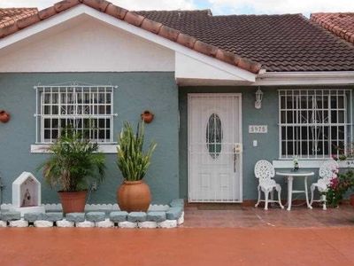 5975 W 21st Ct, Hialeah, FL, 33016