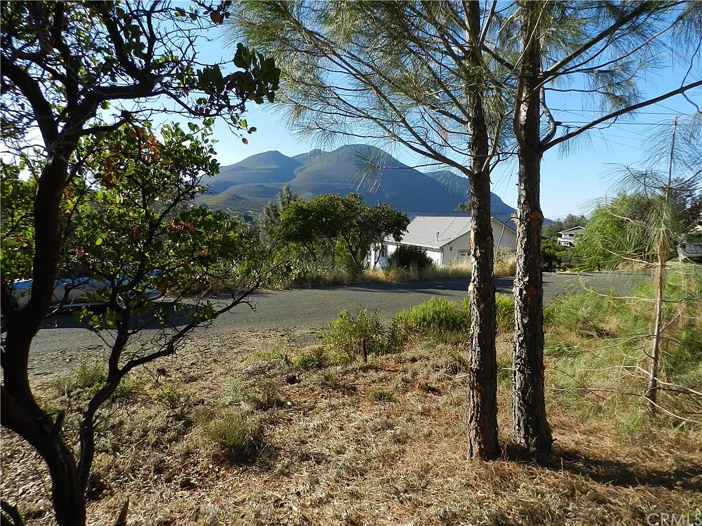 5308 Olympia Dr photo 1