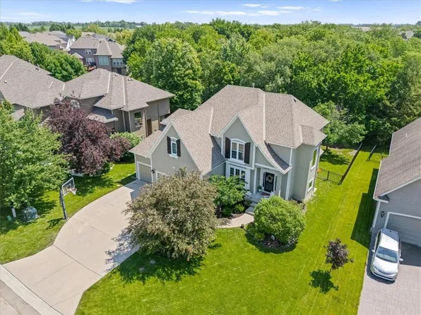 17631 S Brockway St, Olathe, KS 66062