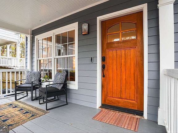 3rd image of 207 Mimosa Dr