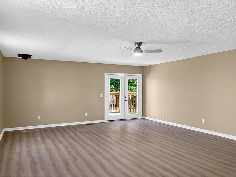 3932 Atlanta Dr — Photo 20