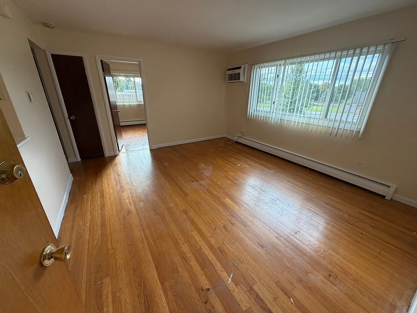 2 bed, 737 sqft, $1,600 — Photo 4