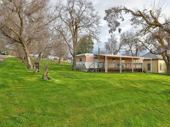 400 Lincoln St, Moro, OR 97039