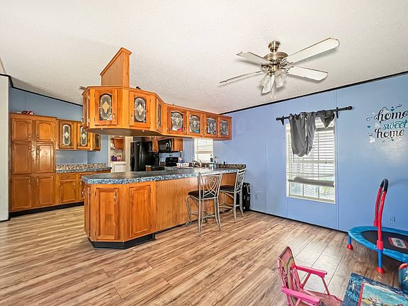 2nd image of 87 Gazelle Dr