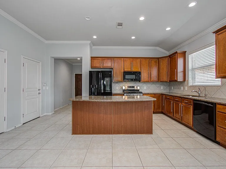 7142 Breton Bay Pass — Photo 13