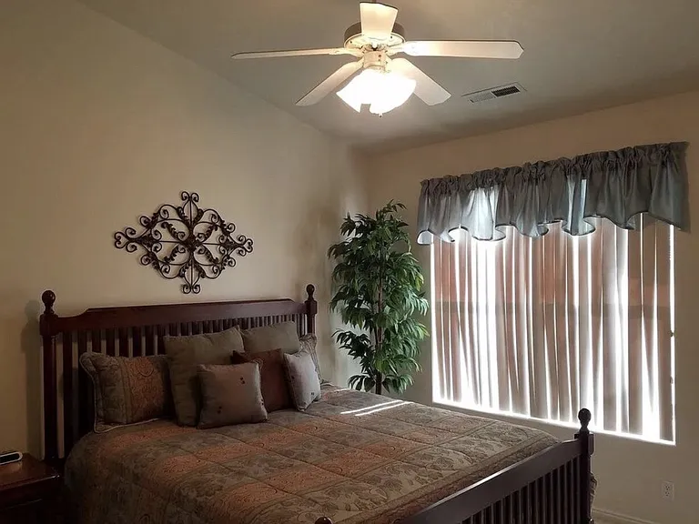 149 N Turnbury Ln — Photo 16