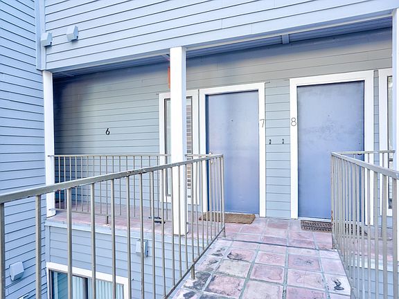 3rd image of 606 W Lynn St APT 7