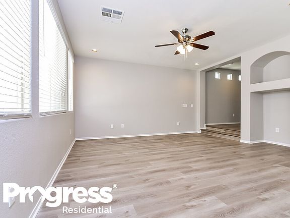 5th image of 9263 Adamshurst Ave