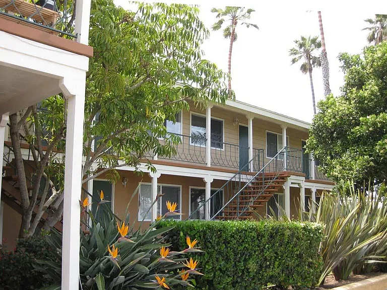 1739 Sunset Cliffs Blvd #3 — Photo 3