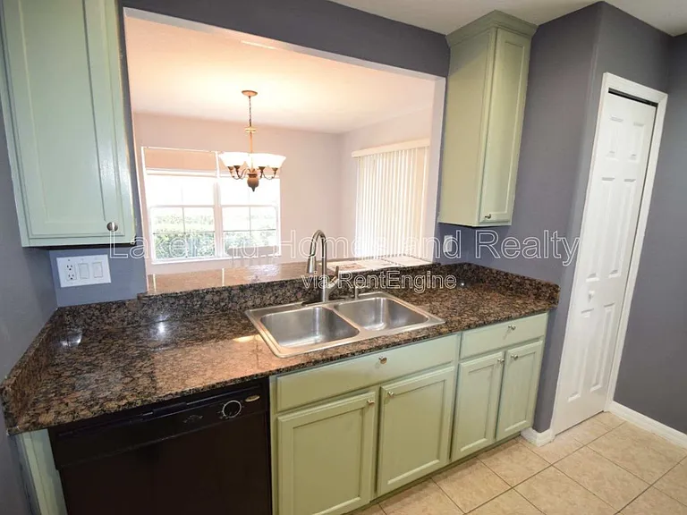 5456 River Rock Rd — Photo 9