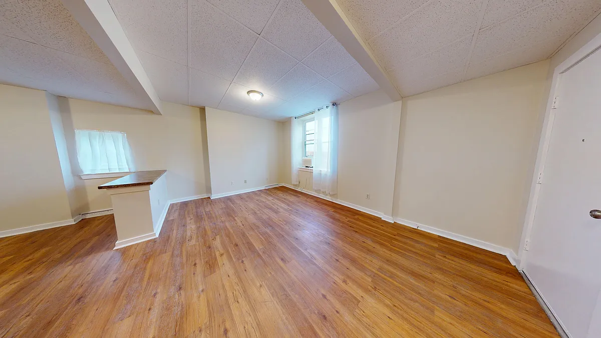 Building Photo - 7631 Susquehanna St #4