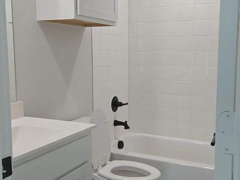 701 Valley Pines Dr — Photo 20