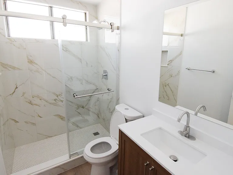 2643 Centinela Avenue — Photo 15