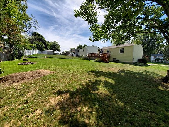5th image of 1390 Independence Dr