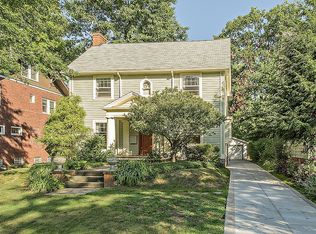 2915 Edgehill Rd, Cleveland Heights, OH 44118