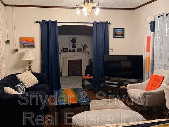 4th image of 689 Schiller Ave APT 3