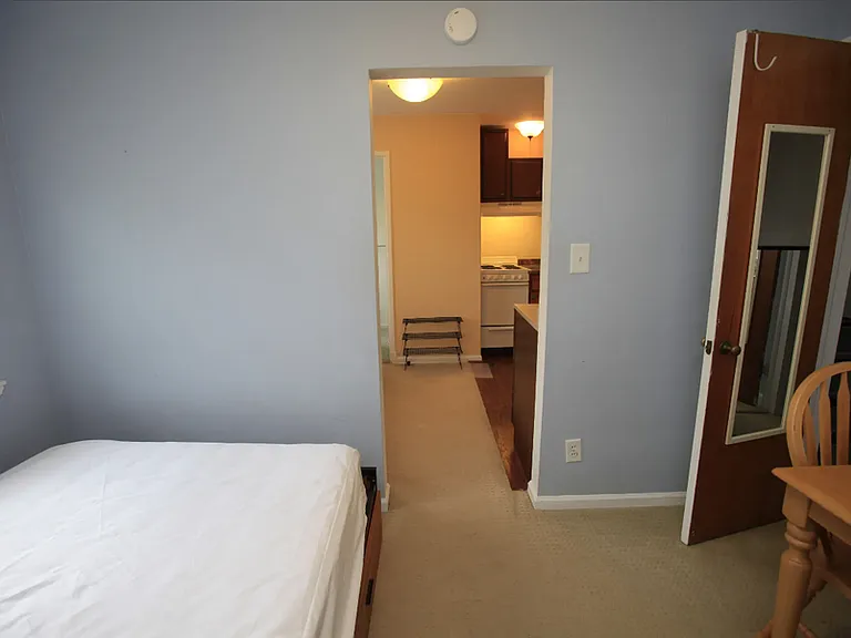 413 Washtenaw Ave #7 — Photo 19