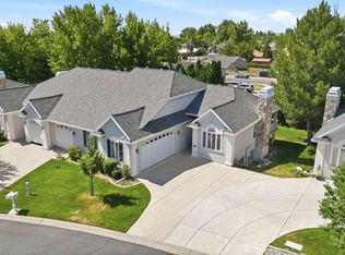 178 Country Springs Dr, Bountiful, UT 84010