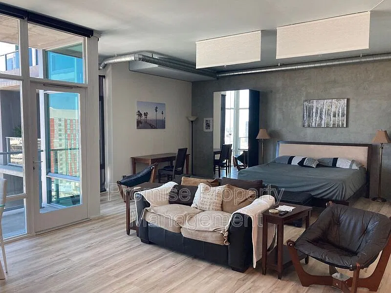 Studio, 1.0 bath, 863 sqft, $2,395 — Photo 3