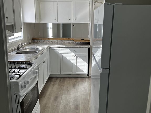 4th image of 530 Reynolds Dr #70