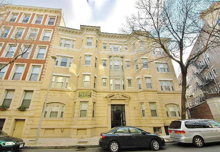 59 Burbank St #37 — Photo 2